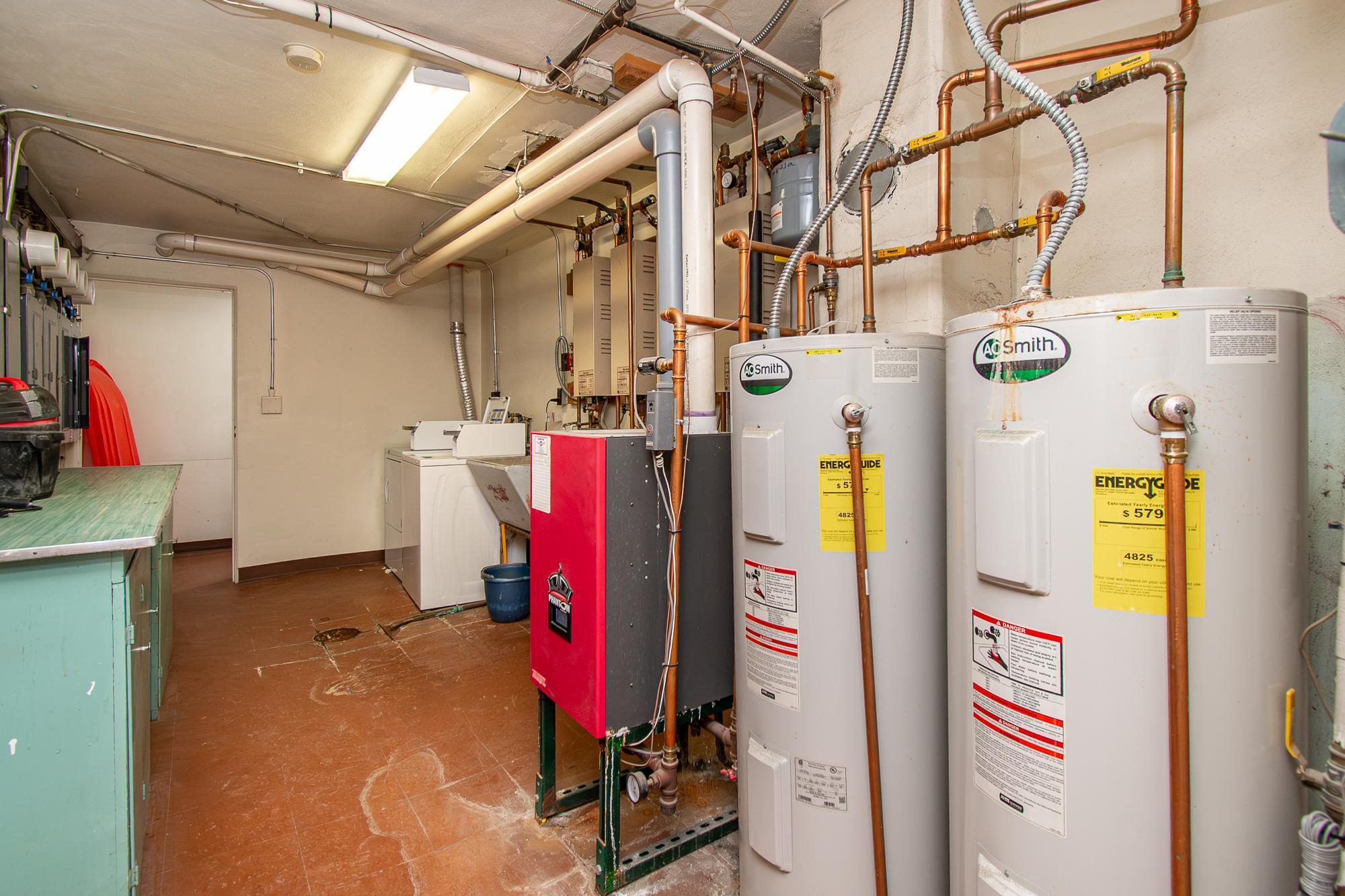 Utility Room/Laundry