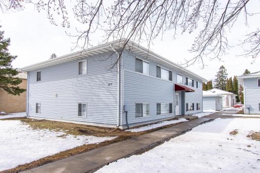 1813 13 1/2 Street S, Fargo, ND 58103
