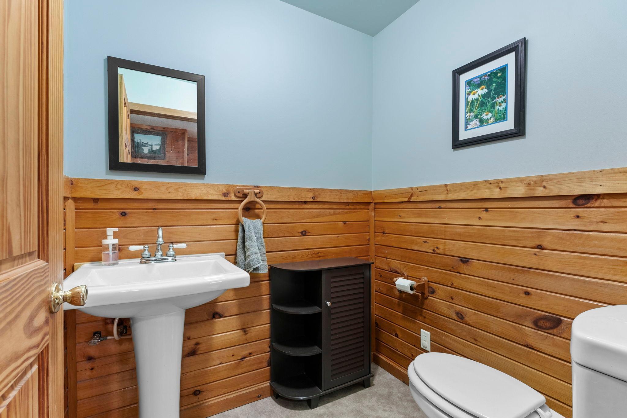 26-web-or-mls-25445 Spaulding Rd-123.jpg