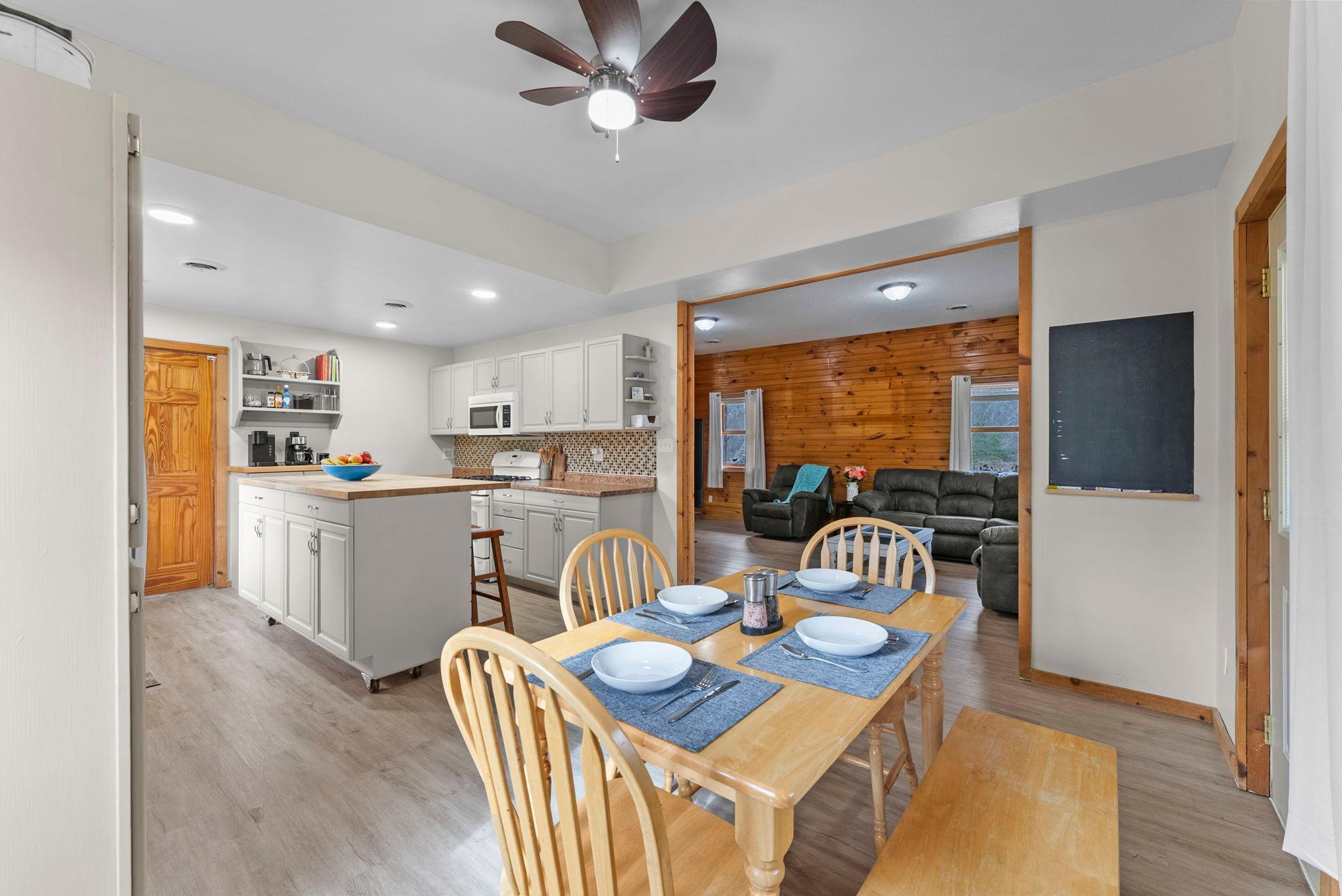 36-web-or-mls-25445 Spaulding Rd-173.jpg