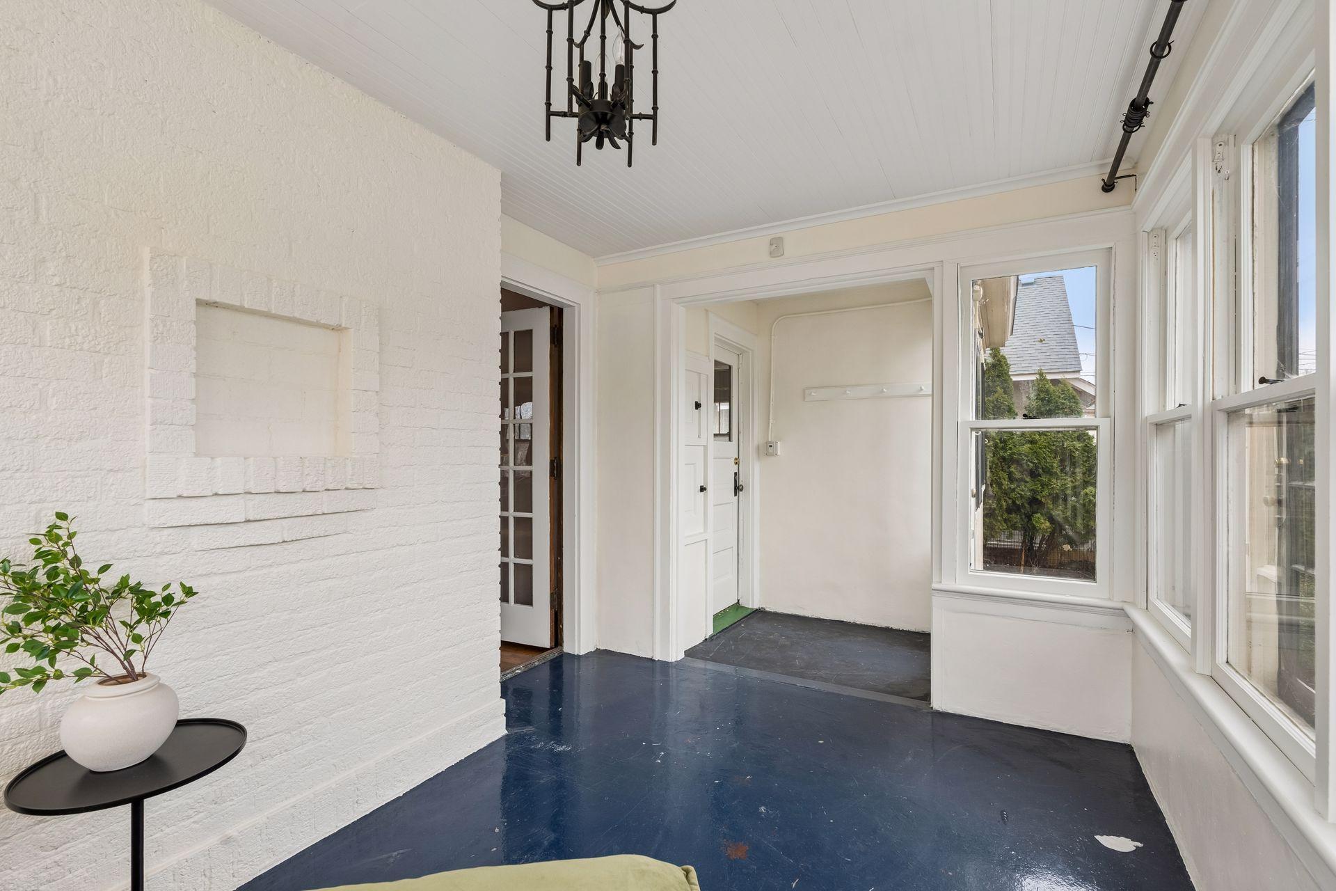 4153 Columbus Ave Minneapolis 55406 - Spacecrafting - 0016.jpg