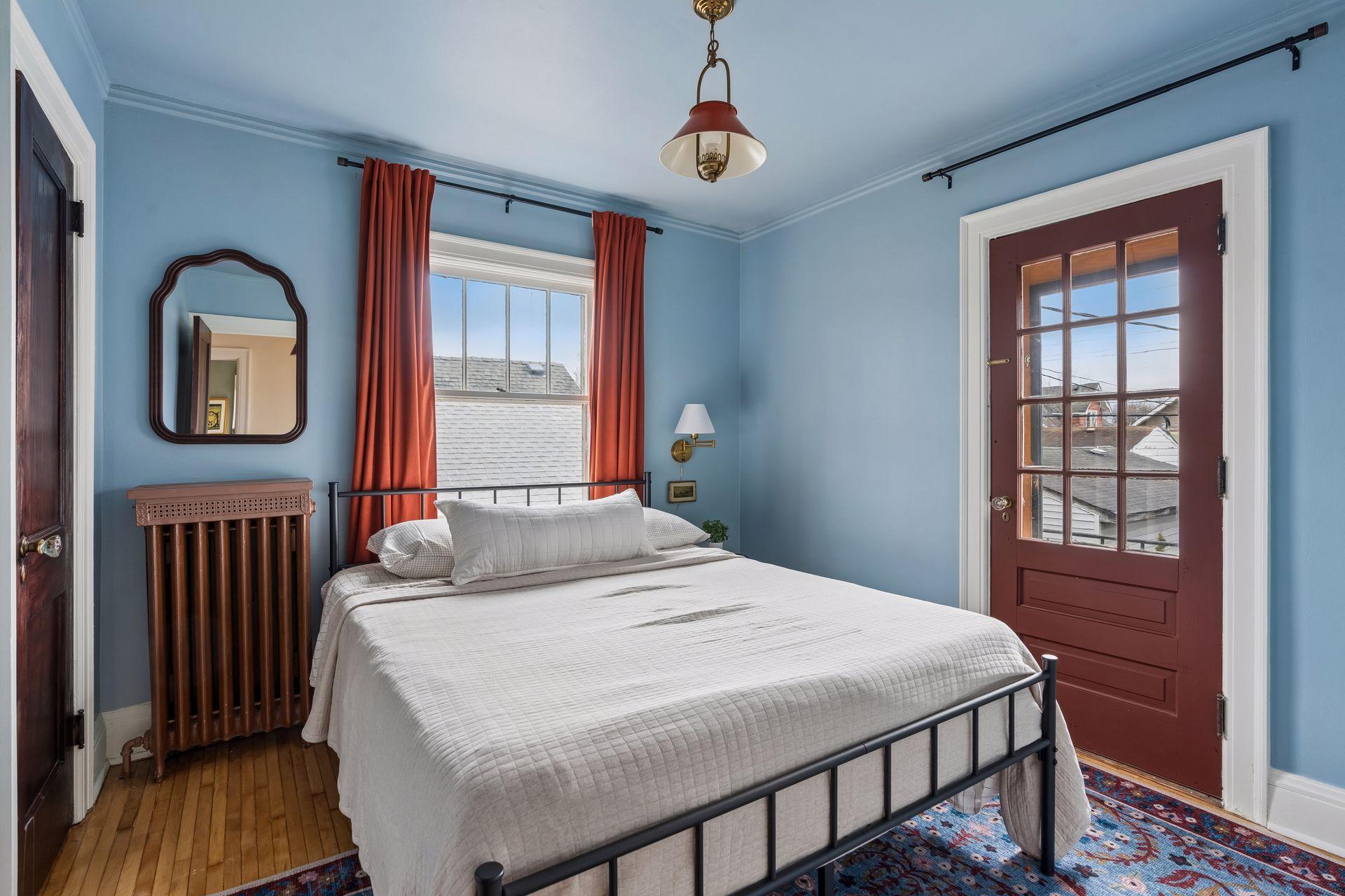 4153 Columbus Ave Minneapolis 55406 - Spacecrafting - 0034.jpg