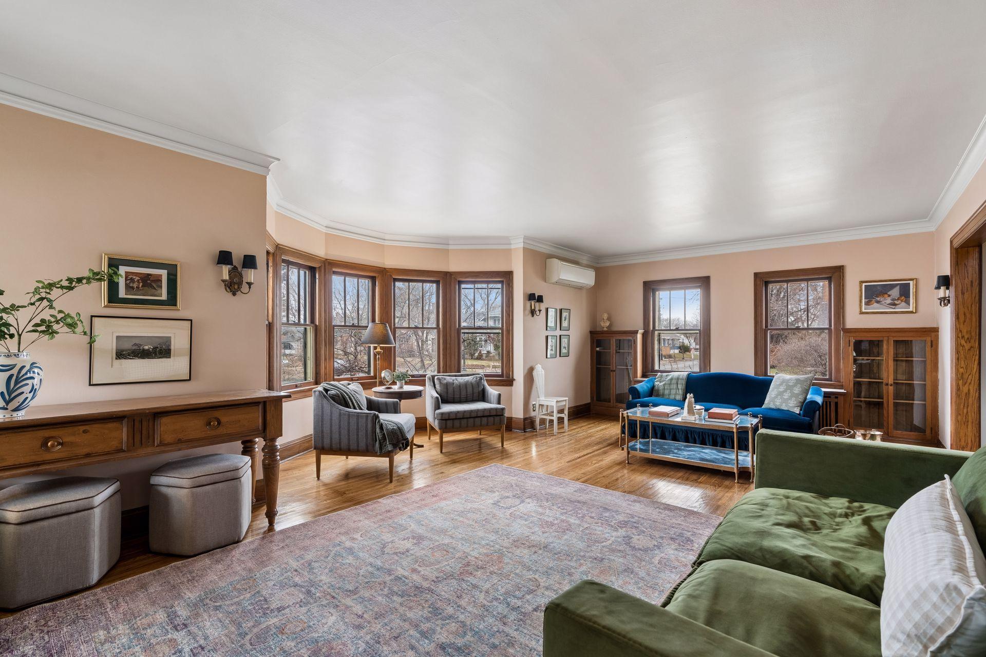 4153 Columbus Ave Minneapolis 55406 - Spacecrafting - 0017.jpg