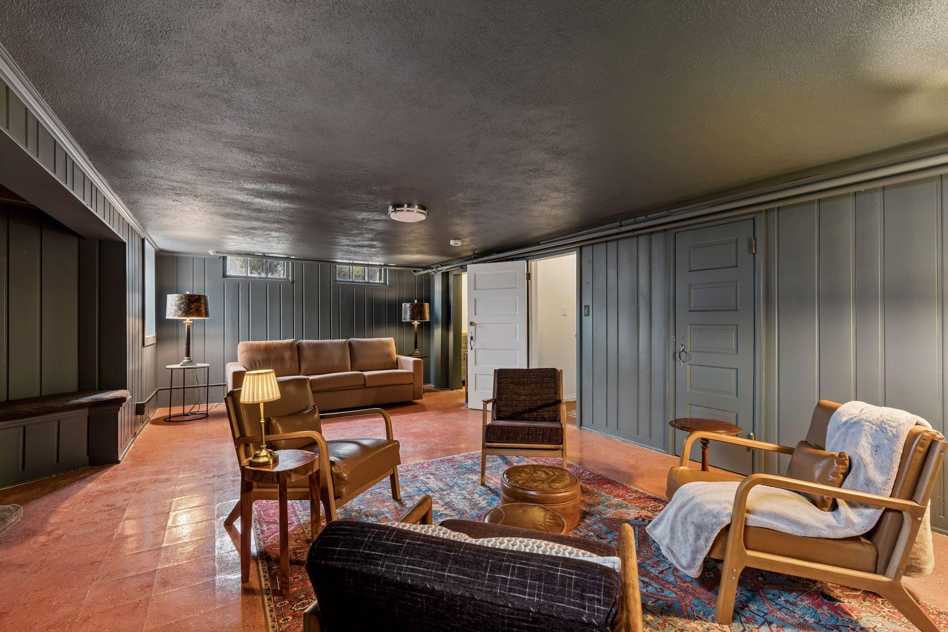 4153 Columbus Ave Minneapolis 55406 - Spacecrafting - 0041.jpg