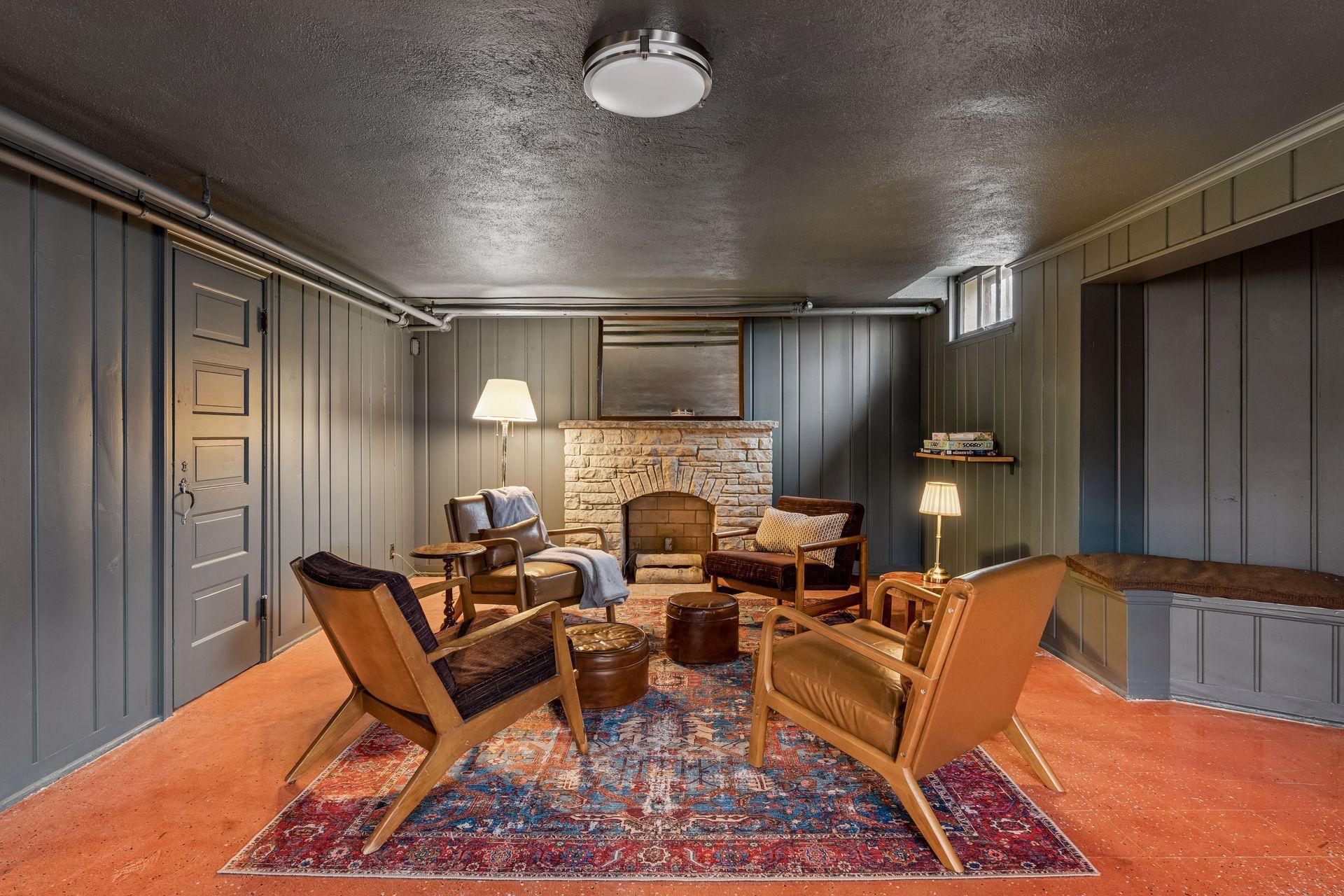 4153 Columbus Ave Minneapolis 55406 - Spacecrafting - 0039.jpg