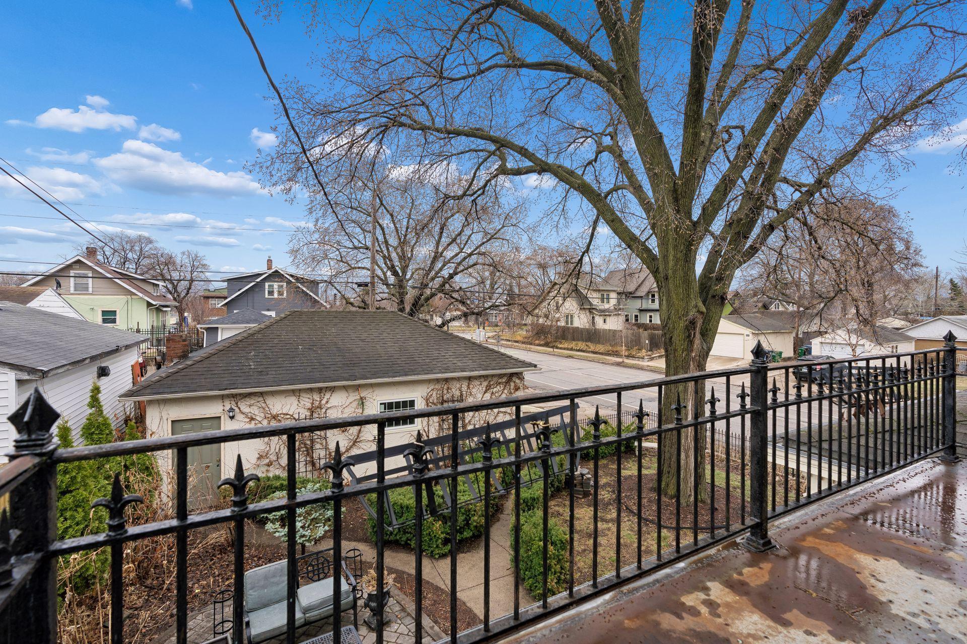 4153 Columbus Ave Minneapolis 55406 - Spacecrafting - 0047.jpg