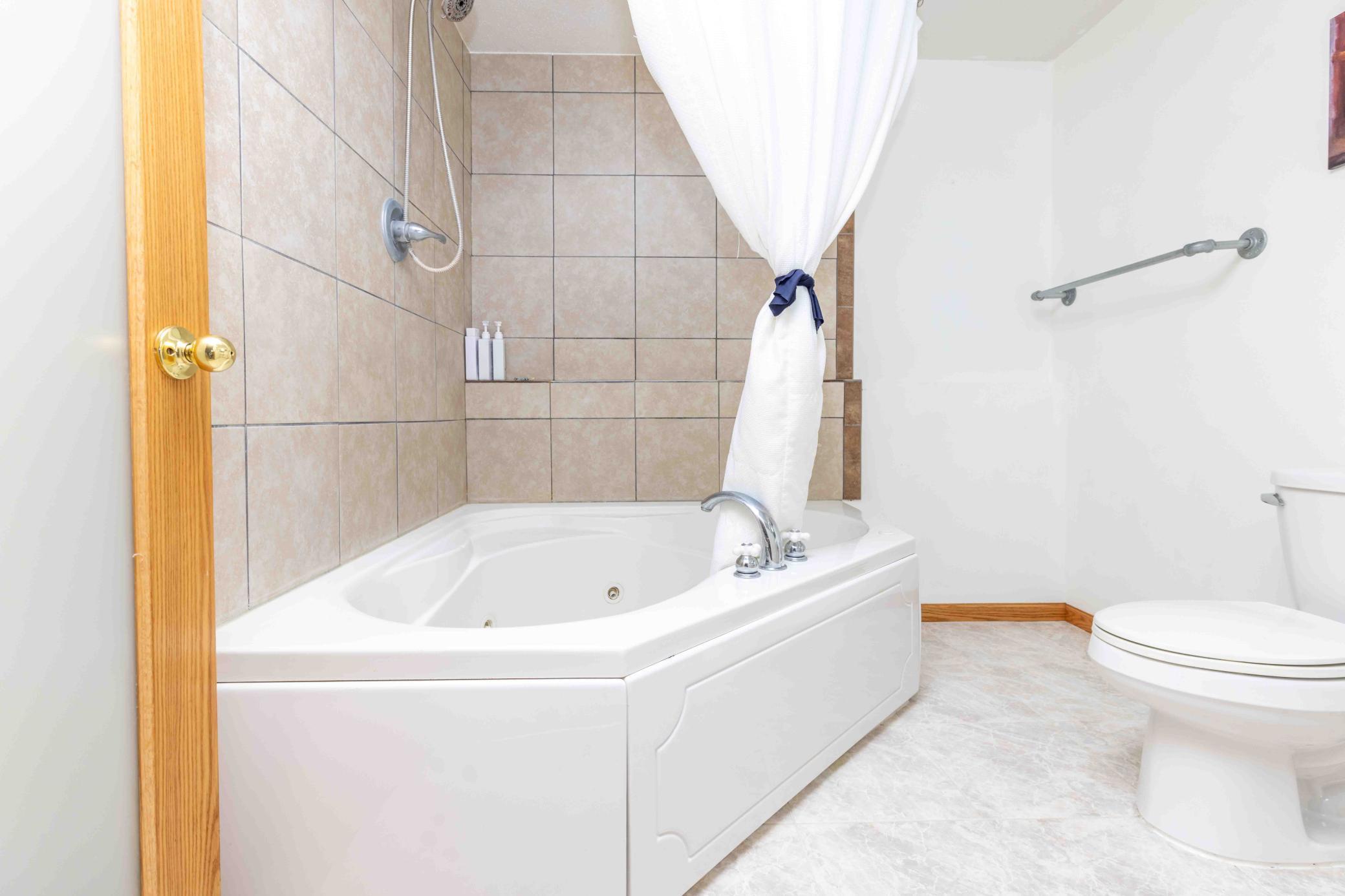 1405 2nd Ave Barnesville-44.jpg