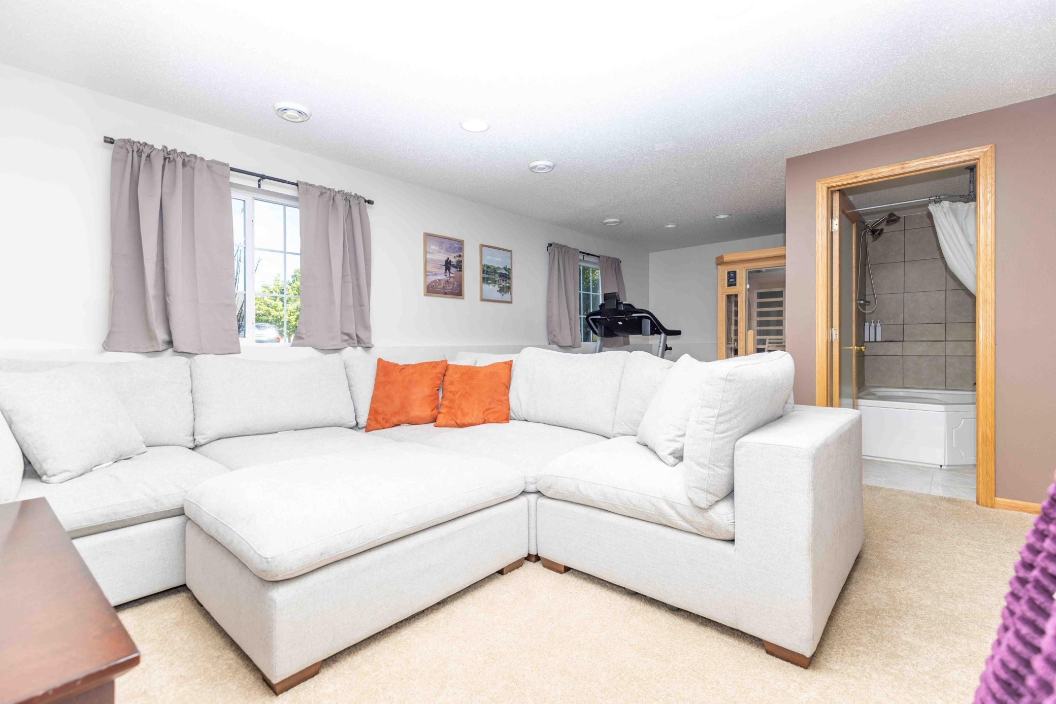 1405 2nd Ave Barnesville-51.jpg