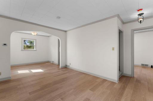 440 Nebraska Avenue E, Saint Paul, MN 55130