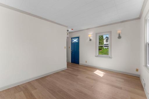 440 Nebraska Avenue E, Saint Paul, MN 55130