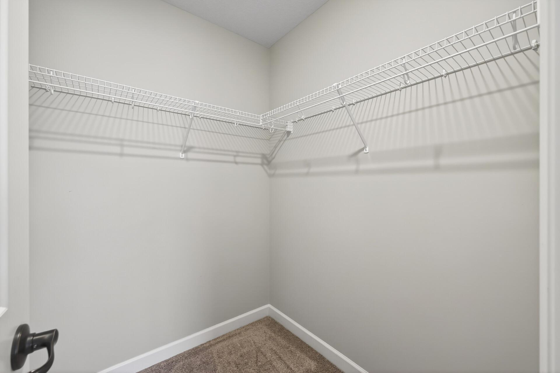 Bedroom 4 Walk-in Closet