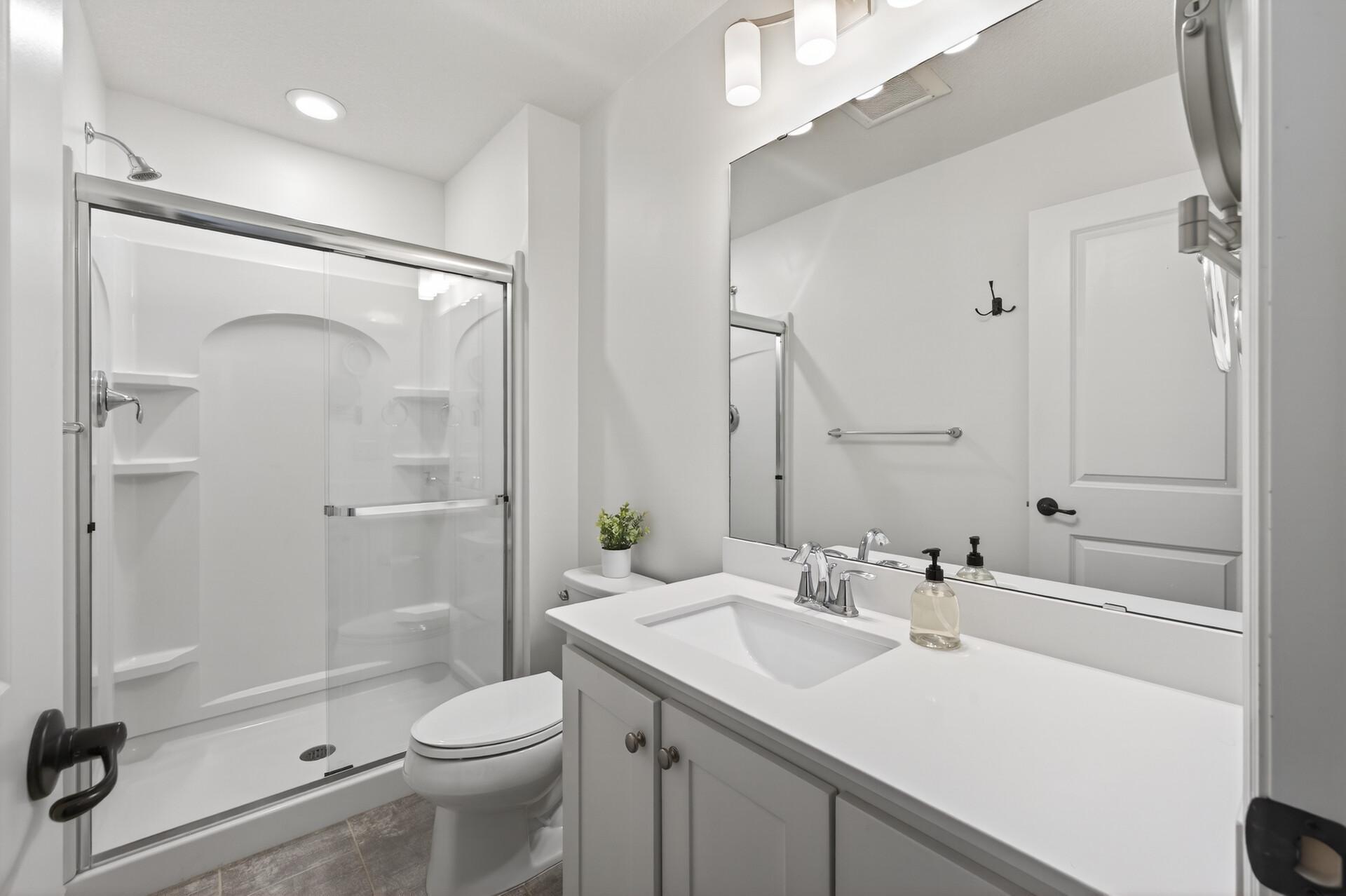 Upper Level Bathroom for Bedroom 4