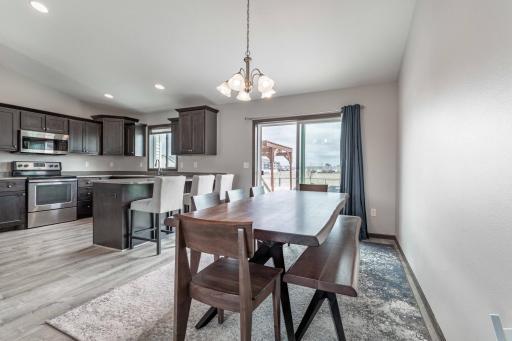 Great Flow in Kitchen and Dining