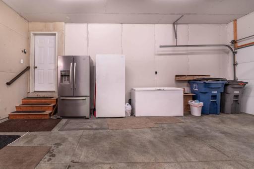 Insulated Garage with Floor Drain