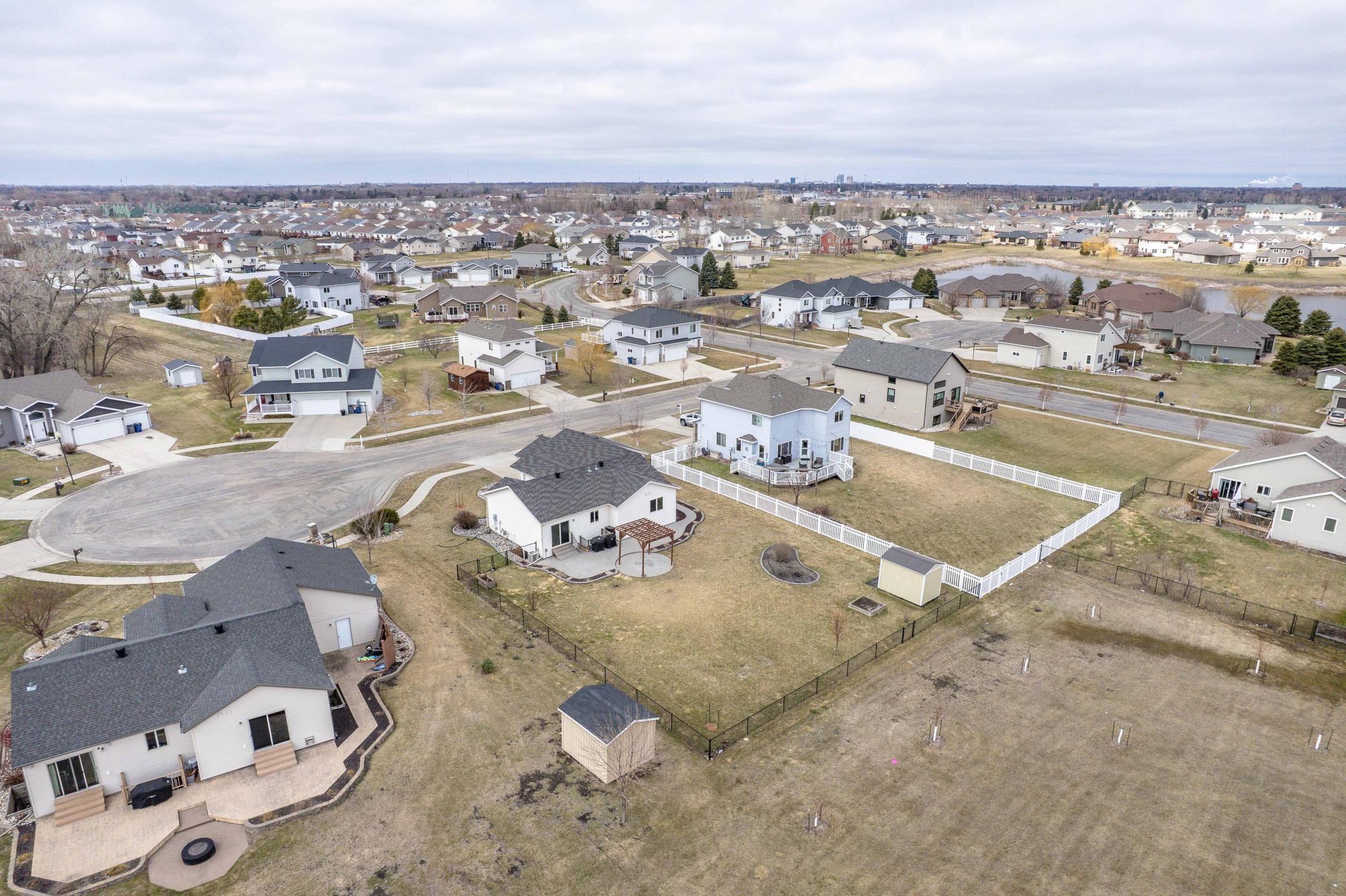 Home on Dead End Cut-De-Sac Street