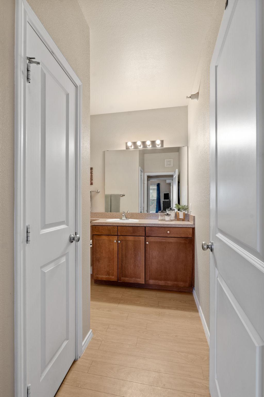 Full bath with linen closet