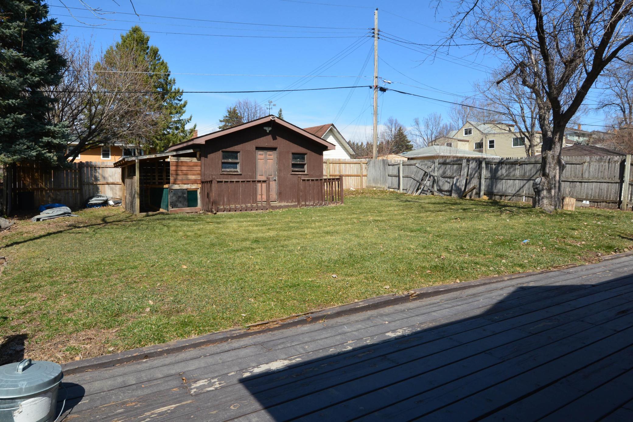 1483 3rd St E 027.jpg