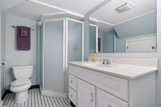 4617 Bryant Avenue South - Spacecrafting - 0053.jpg