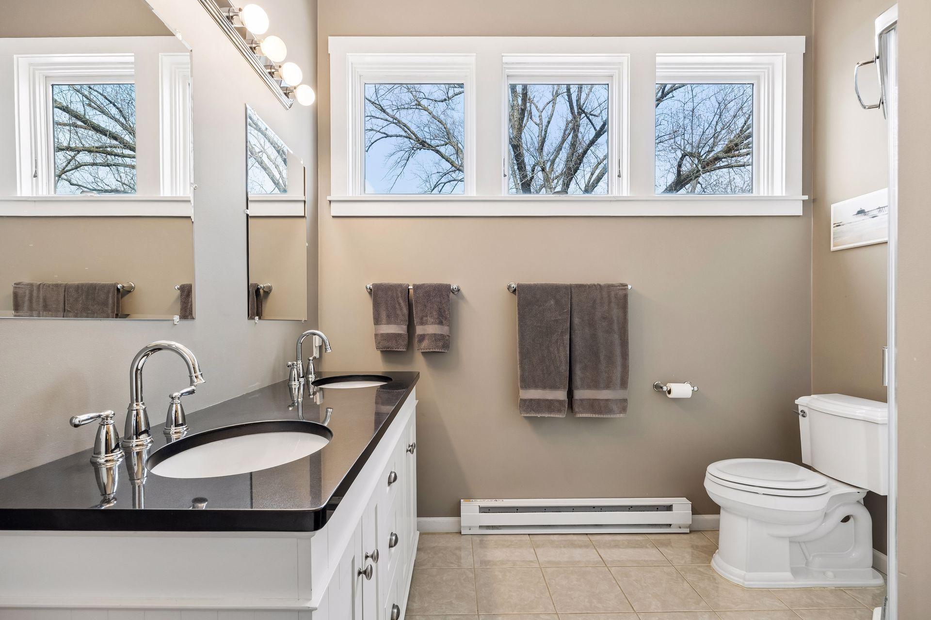 4617 Bryant Avenue South - Spacecrafting - 0041.jpg