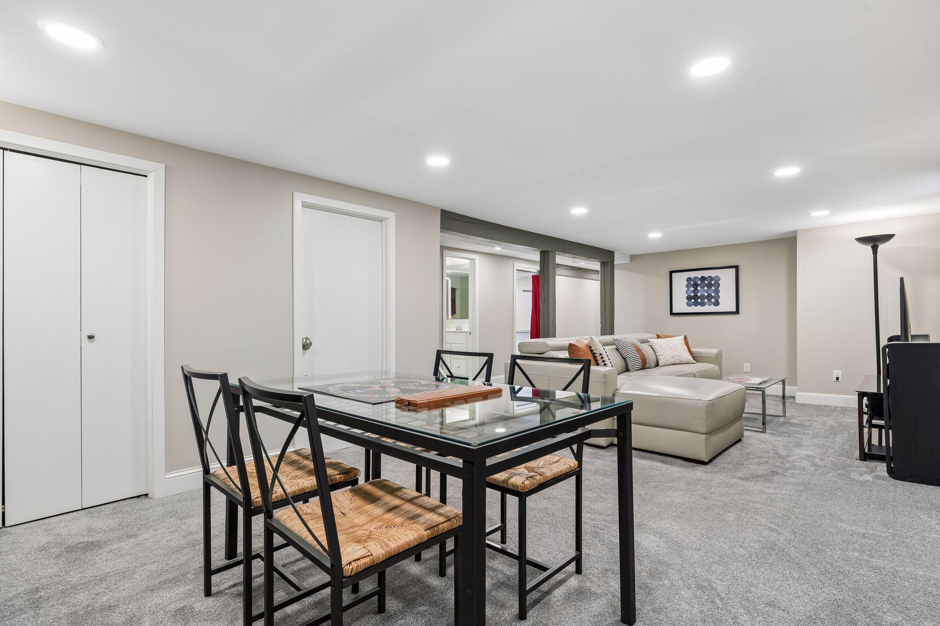 4617 Bryant Avenue South - Spacecrafting - 0044.jpg