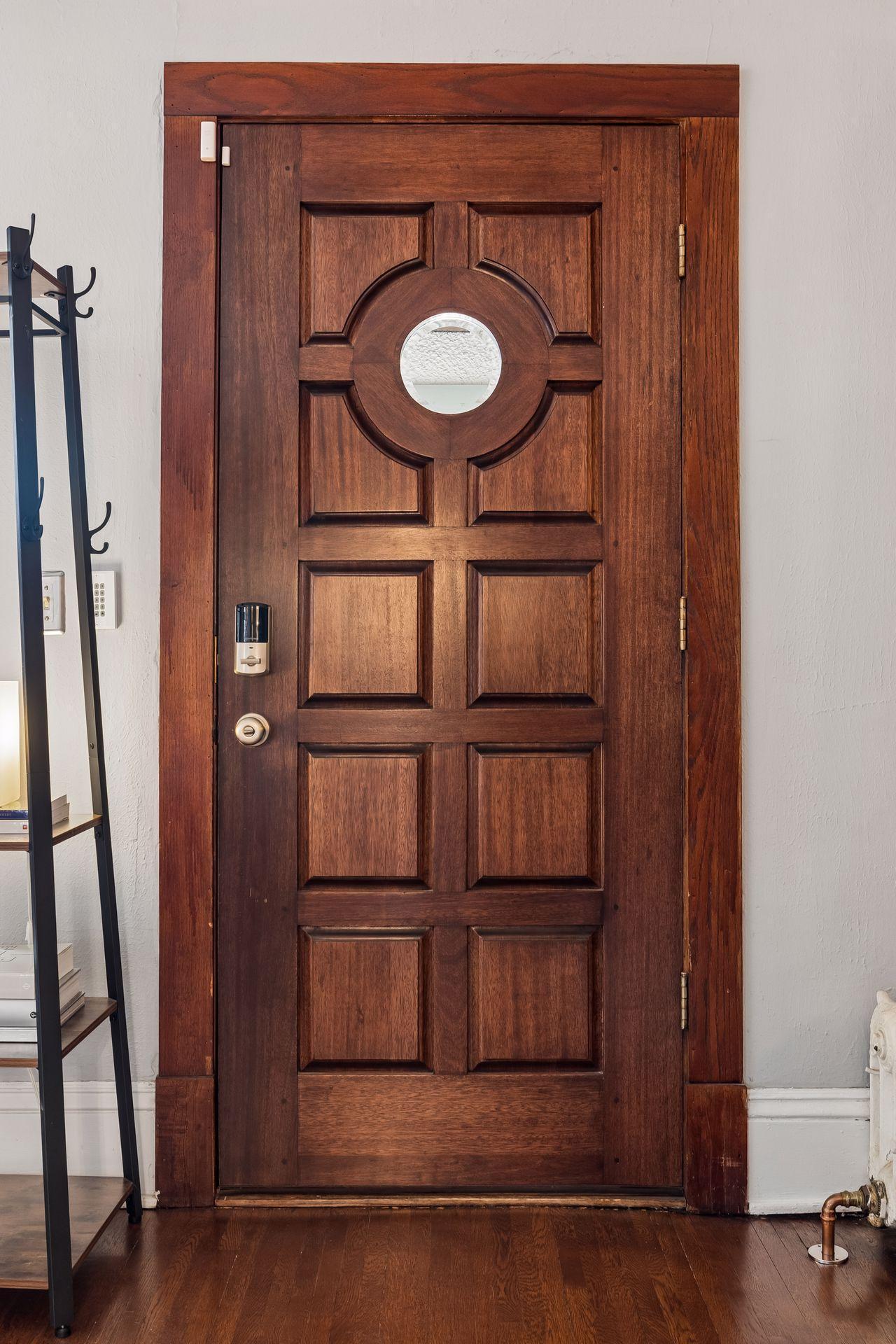 4617 Bryant Avenue South - Spacecrafting - 0010.jpg