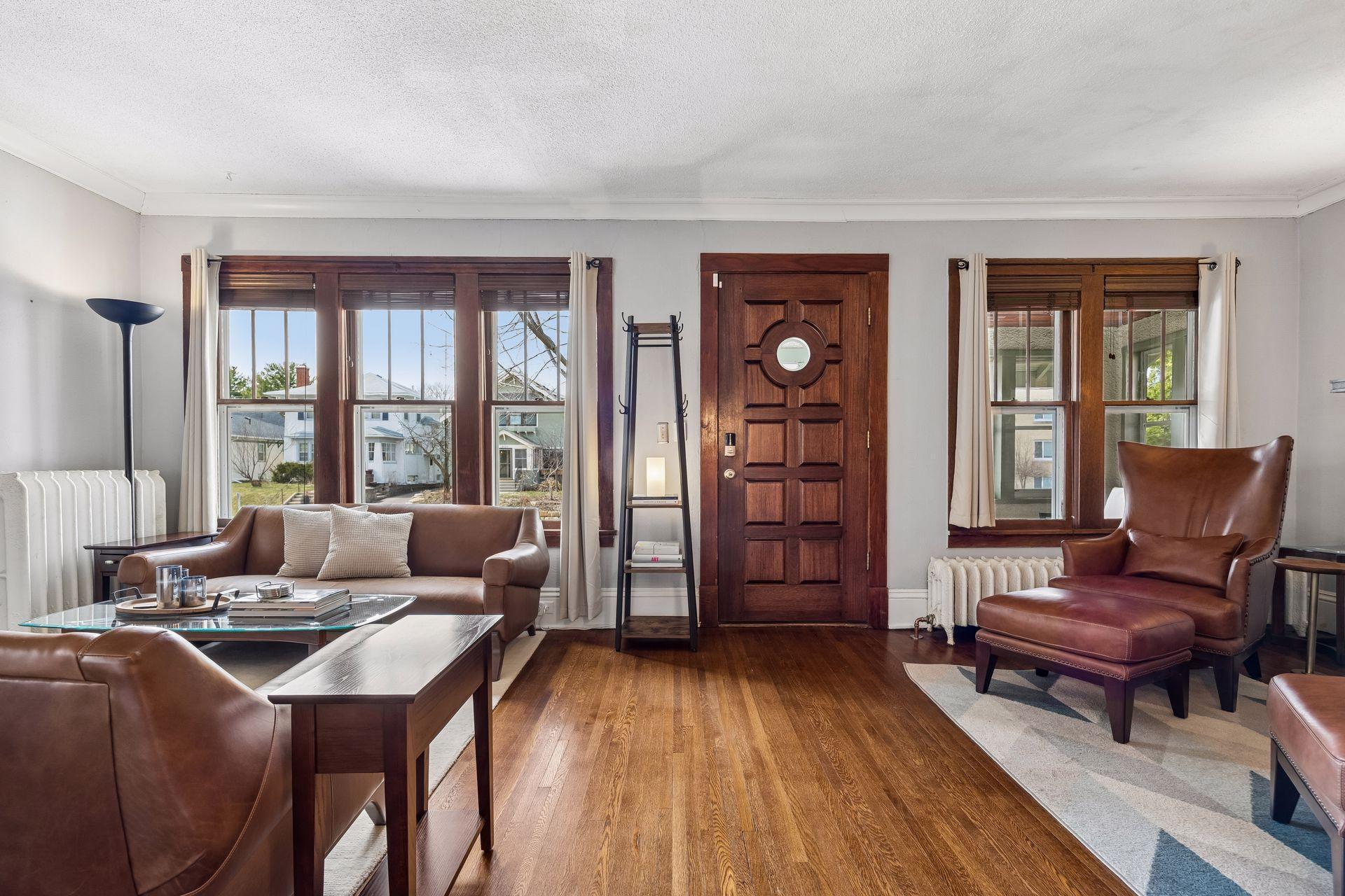 4617 Bryant Avenue South - Spacecrafting - 0009.jpg