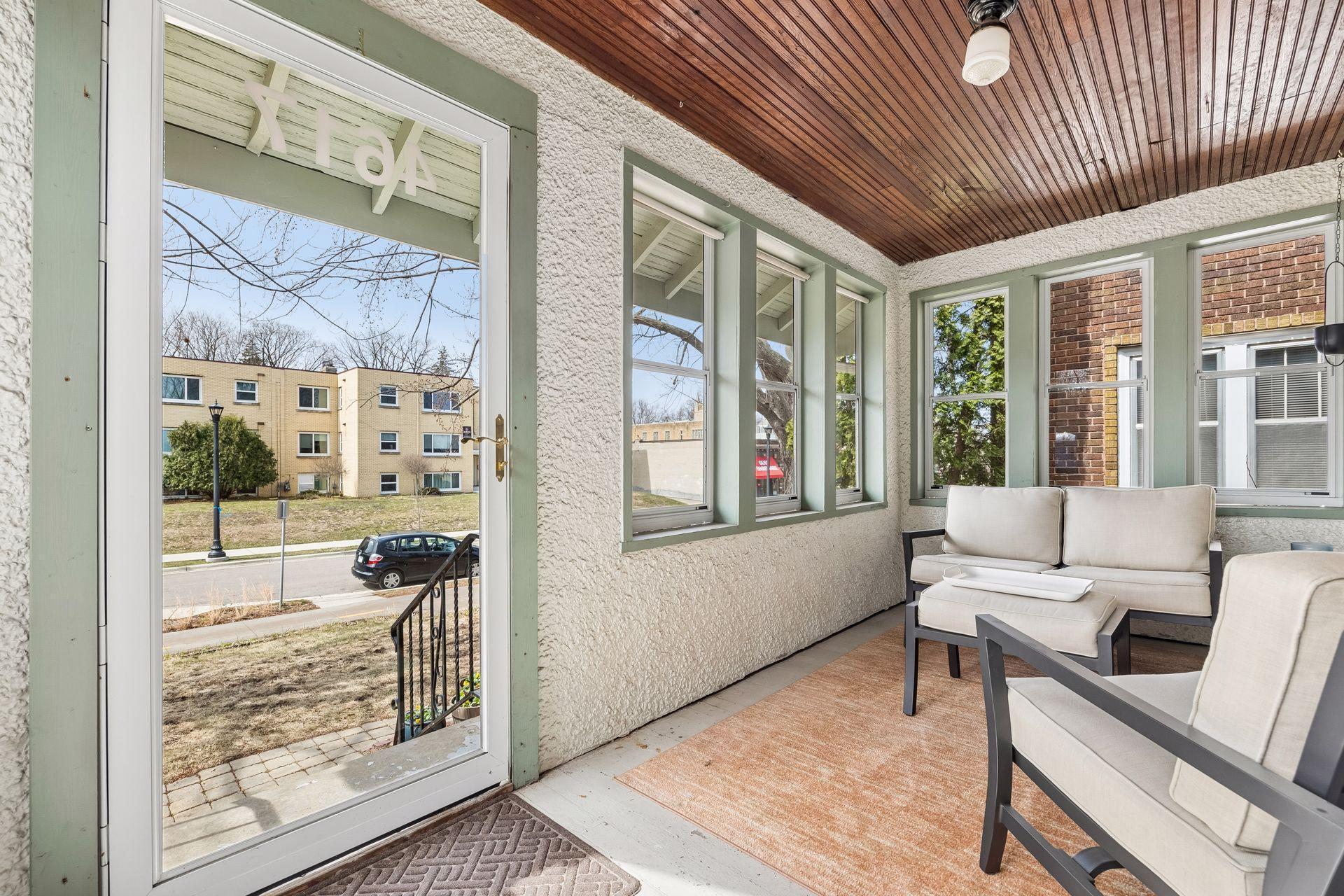 4617 Bryant Avenue South - Spacecrafting - 0006.jpg