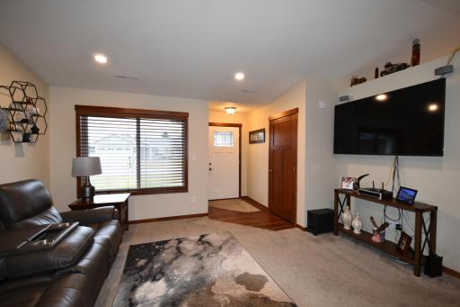 147 Highland Circle, Zumbrota, MN 55992