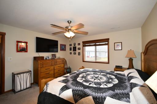 147 Highland Circle, Zumbrota, MN 55992