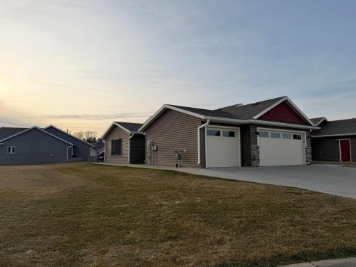 147 Highland Circle, Zumbrota, MN 55992