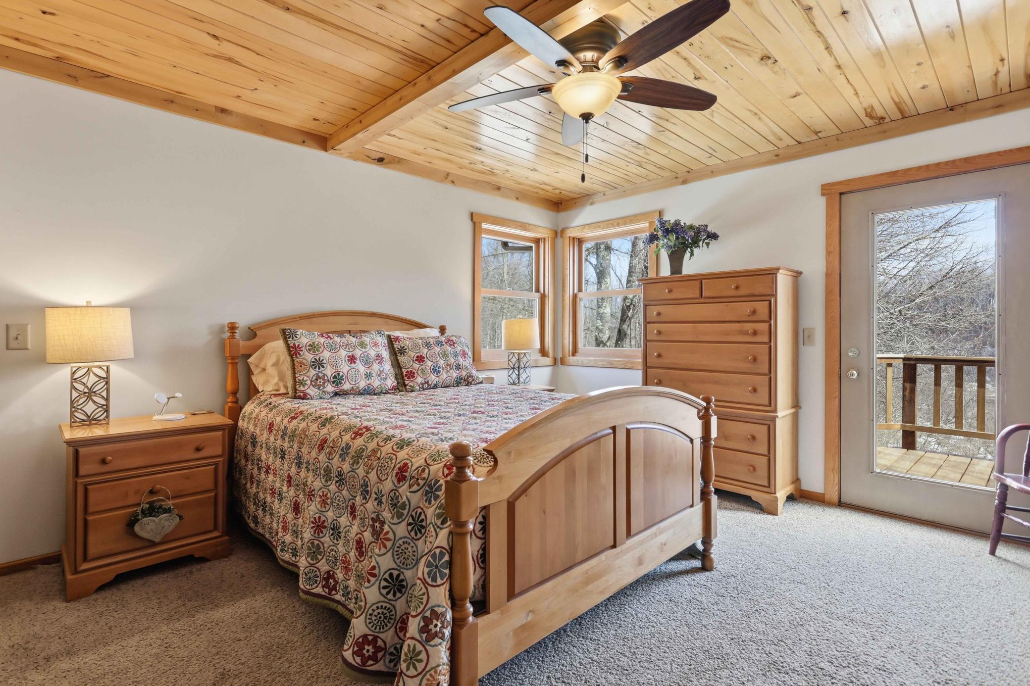 3-2356 340th Ave_Isle-32.jpg