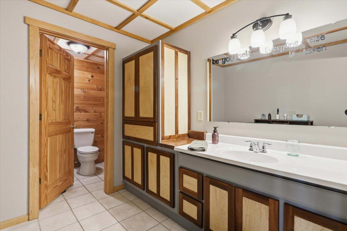 44-2356 340th Ave_Isle-42.jpg