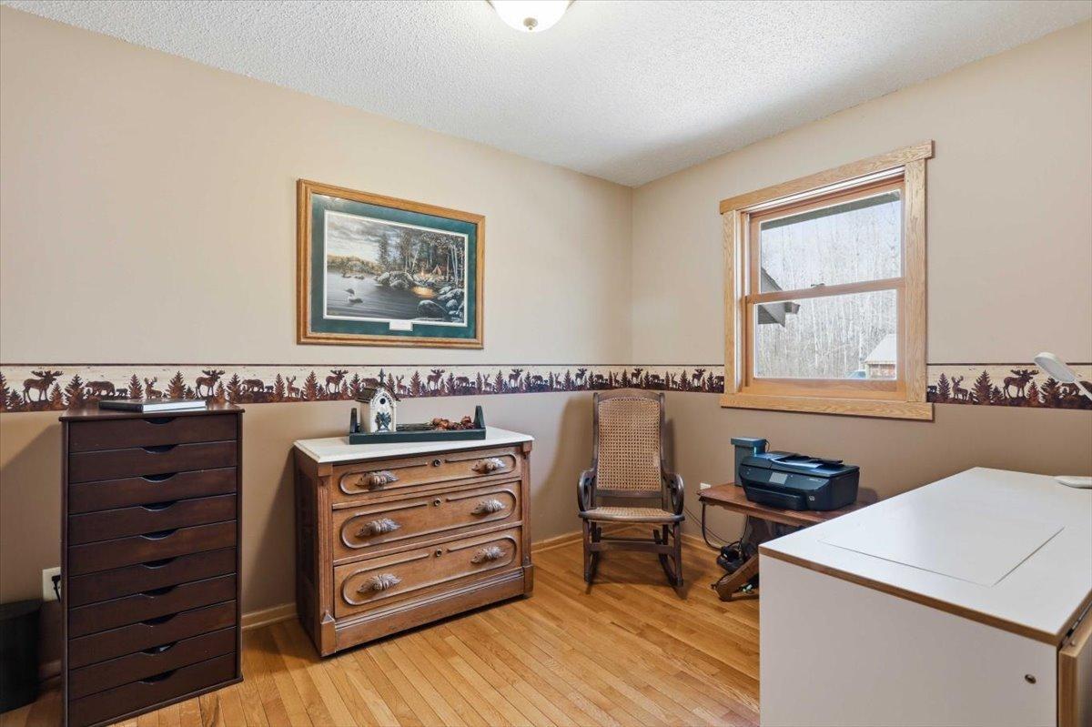 36-2356 340th Ave_Isle-30.jpg