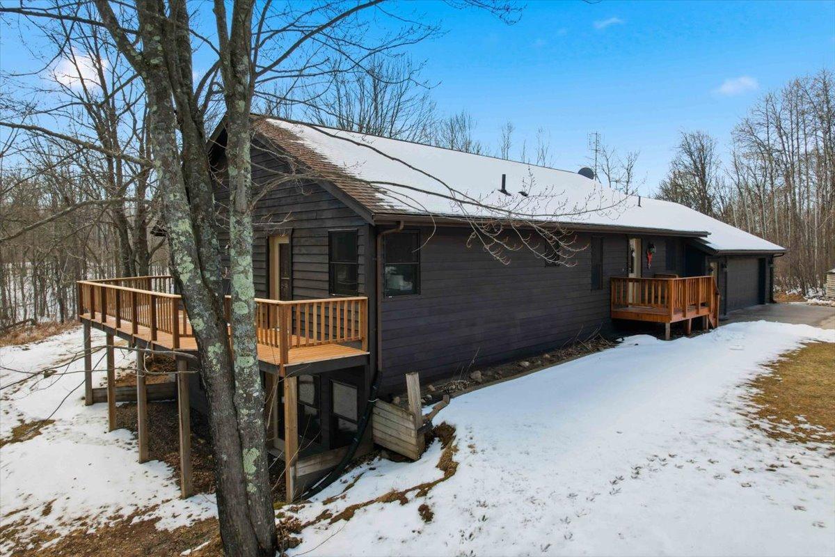 01-2356 340th Ave_Isle-8.jpg