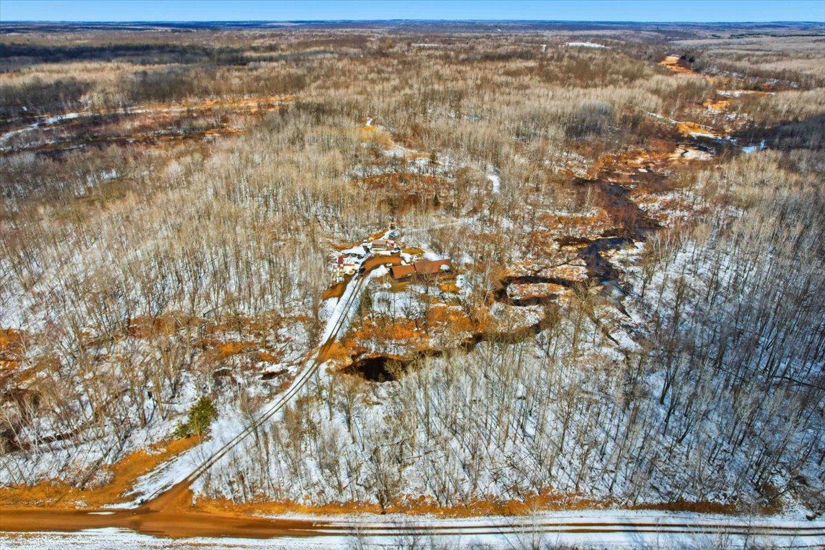 15-2356 340th Ave_Isle-12.jpg