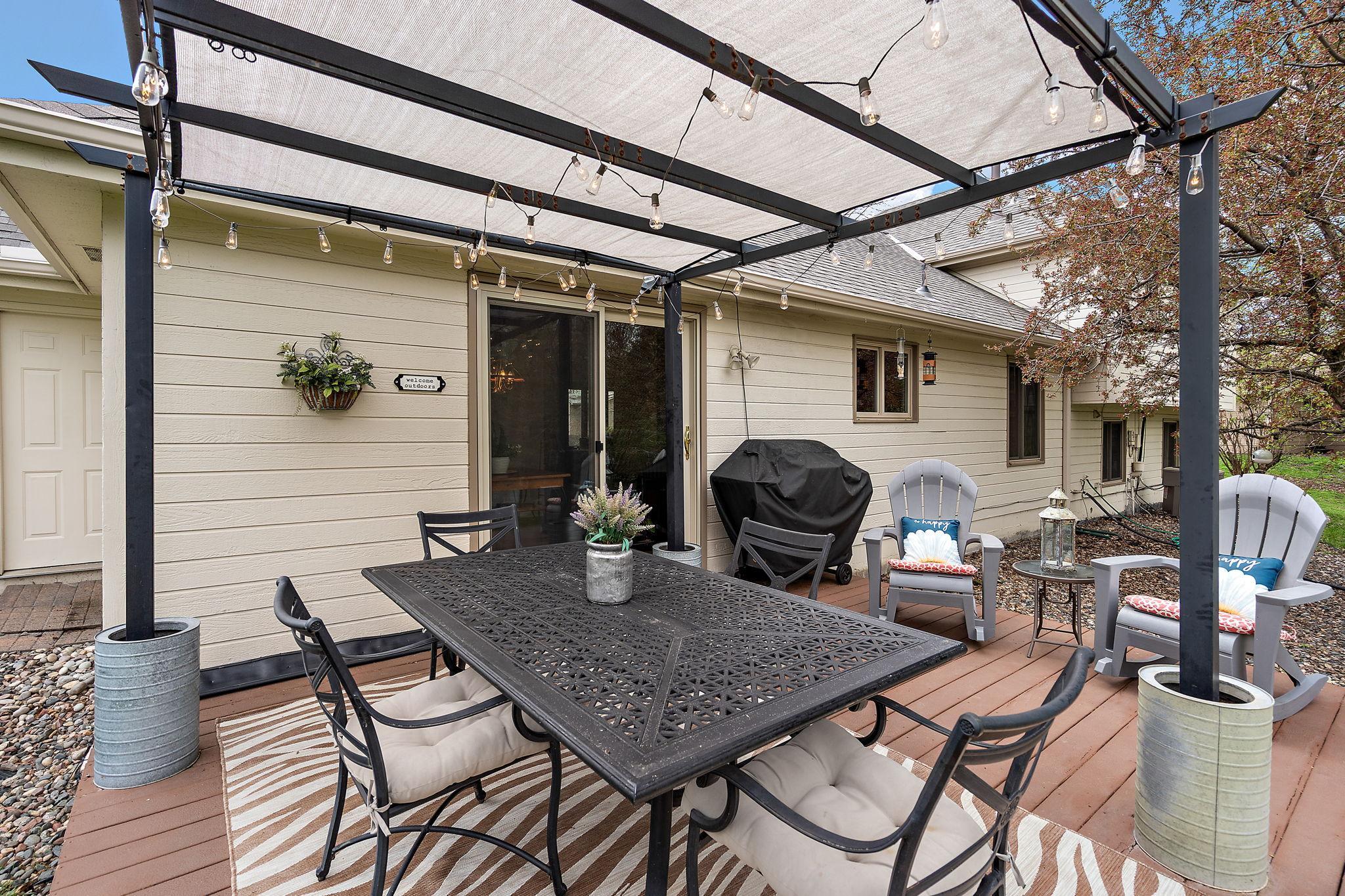 The pergola and lights above the deck provides additional ambience during twilight hours and helps to extend your late evening outdoor enjoyment.