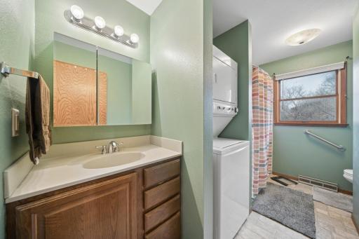 402 E 2nd Street N, Truman, MN 56088