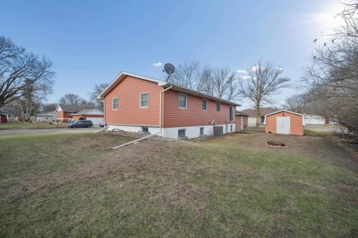 402 E 2nd Street N, Truman, MN 56088