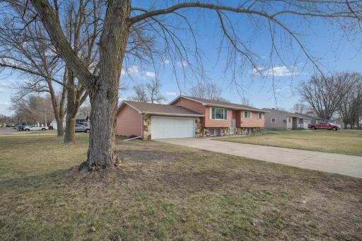 402 E 2nd Street N, Truman, MN 56088