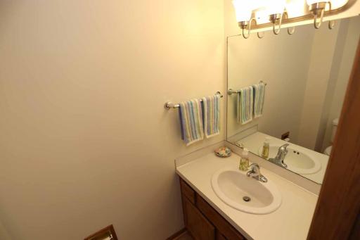 7689 Nicholas Way, Chanhassen, MN 55317