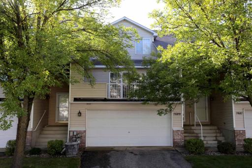 7689 Nicholas Way, Chanhassen, MN 55317