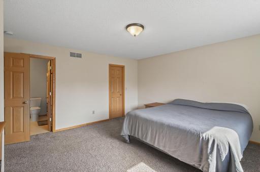 8983 Sawgrass Glen N, Maple Grove, MN 55311