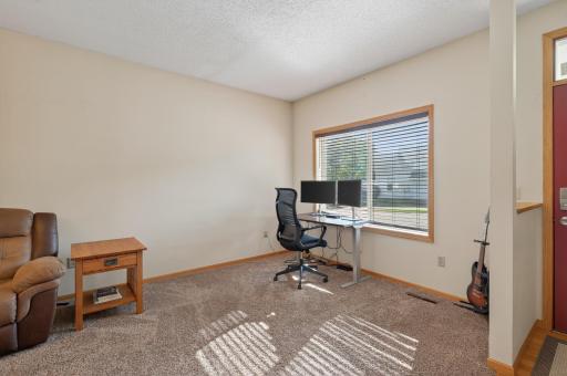8983 Sawgrass Glen N, Maple Grove, MN 55311