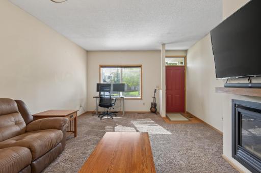 8983 Sawgrass Glen N, Maple Grove, MN 55311