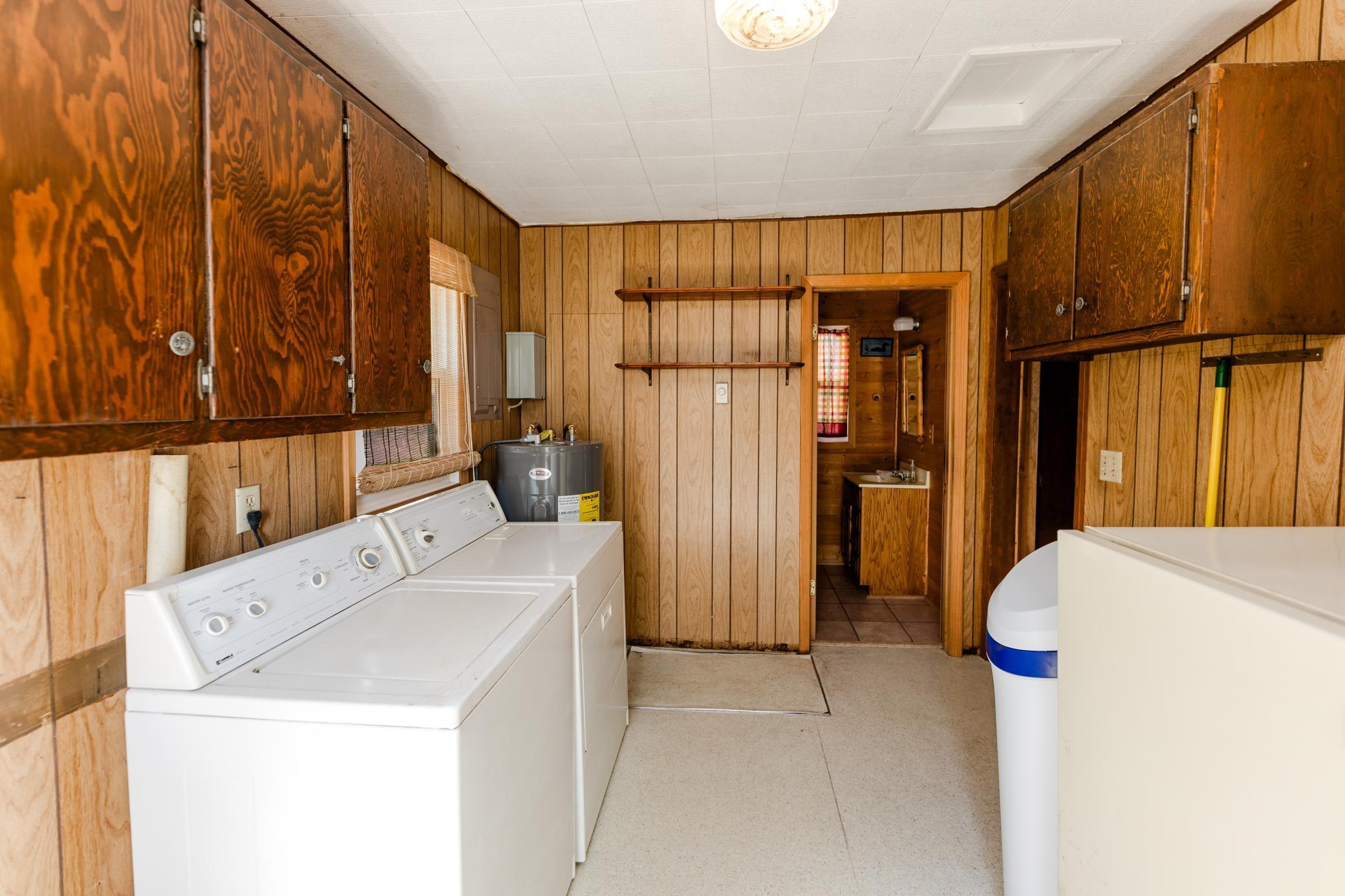 Main Floor Laundry and Entry