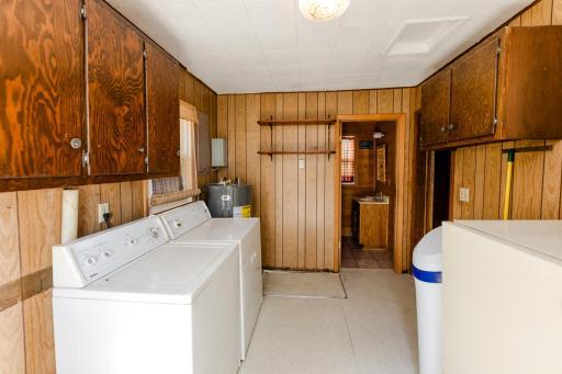 Main Floor Laundry and Entry