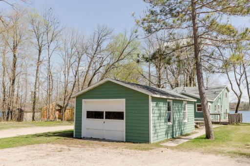 1 1/2 Stall Deep Garage