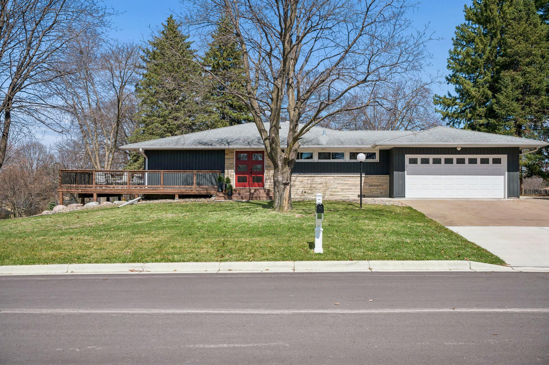 Welcome to 1964 Skyhigh Drive