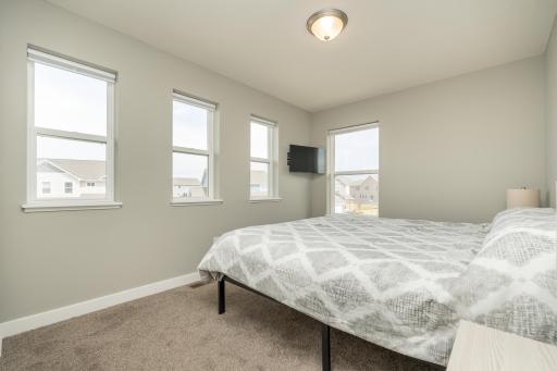 3165 Sunshine Curve NW, Jordan, MN 55352