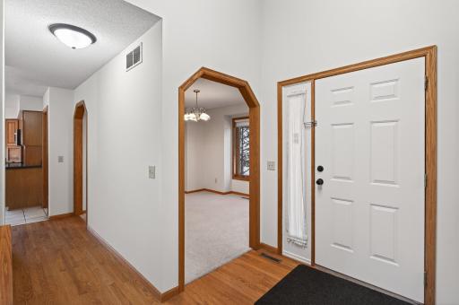 2970 Western Avenue N, Saint Paul, MN 55113